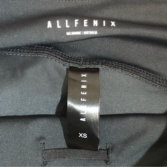 All Fenix Black Leggings with White Color Block Accent Polka Dots size XS - Picture 4 of 9